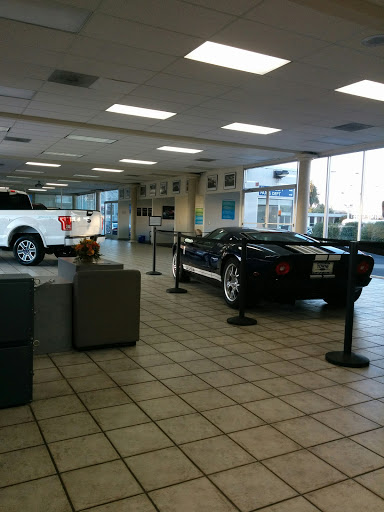 Used car dealer Daly City