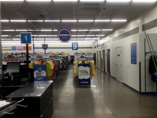 Thrift Store «91st & Northern Goodwill Retail Store & Donation Center», reviews and photos