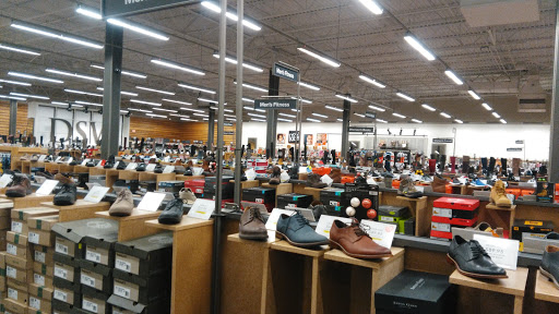 Shoe Store «DSW Designer Shoe Warehouse», reviews and photos, 852 N E Mall Blvd, Hurst, TX 76053, USA