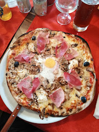 Pizza du La Tanière - Restaurant Pizzeria à Morzine - n°5