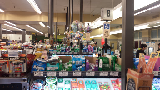 Supermarket «Giant Eagle Supermarket», reviews and photos, 14100 Detroit Ave, Lakewood, OH 44107, USA