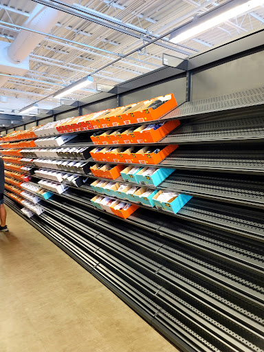 Clothing Store «Nike Clearance Store», reviews and photos, 5209 International Dr, Orlando, FL 32819, USA