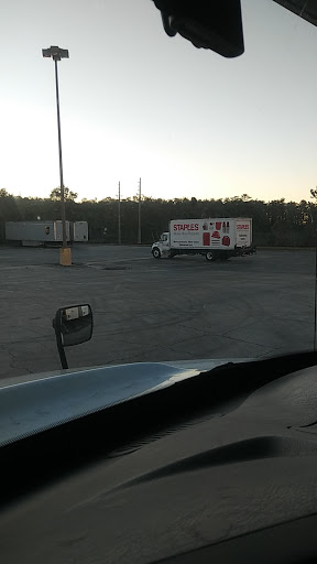 Office Supply Store «Staples - Warehouse», reviews and photos, 10701 Central Port Dr, Orlando, FL 32824, USA