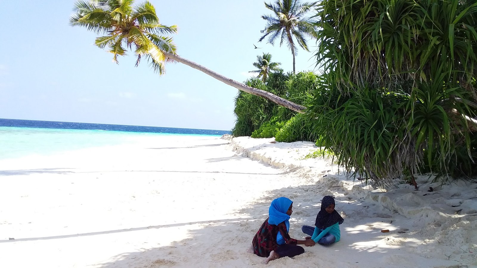Foto de Mulah beach - lugar popular entre los conocedores del relax