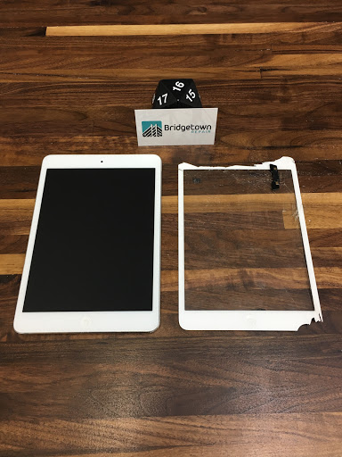 Mobile Phone Repair Shop «Bridgetown Electronics Repair», reviews and photos, 5020 SE Division St, Portland, OR 97206, USA