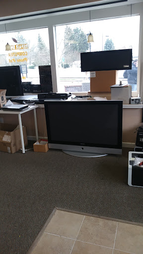 Computer Repair Service «IT Repair Central», reviews and photos, 11124 Gravelly Lake Dr SW, Lakewood, WA 98499, USA