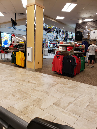 Sporting Goods Store «SCHEELS», reviews and photos, 8251 Flying Cloud Dr #1058, Eden Prairie, MN 55344, USA