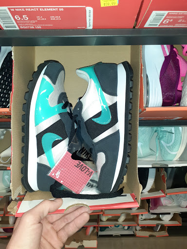 Clothing Store «Nike Clearance Store», reviews and photos, 5209 International Dr, Orlando, FL 32819, USA