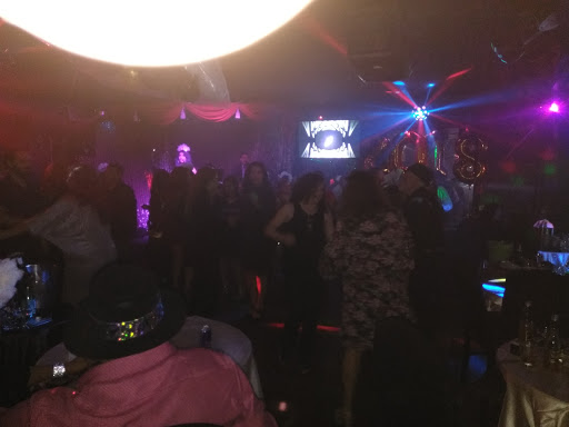 Car Wash «Wash N Go Express», reviews and photos, 3342 Rosecrans St, San Diego, CA 92107, USA