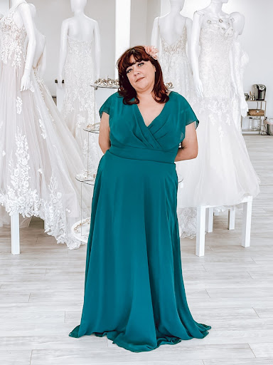 Bridal Shop «Strut Bridal Salon - Sizes 12+», reviews and photos, 226 W Southern Ave, Tempe, AZ 85282, USA