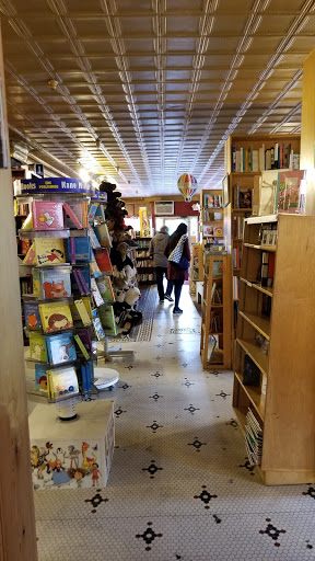 Book Store «Inquiring Mind Bookstore & Cafe», reviews and photos, 200 Main St, Saugerties, NY 12477, USA