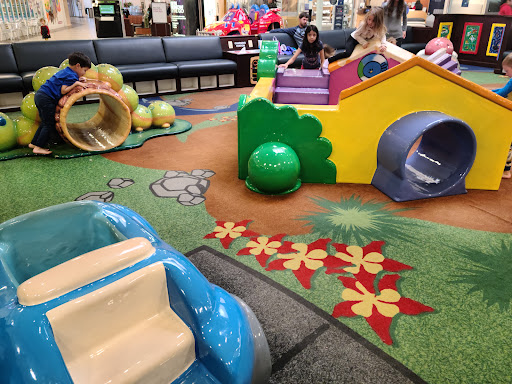 Shopping Mall «Apple Blossom Mall», reviews and photos, 1850 Apple Blossom Dr, Winchester, VA 22601, USA