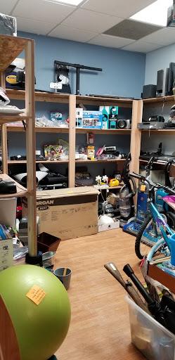 Thrift Store «Dog Junkies Thrift Store», reviews and photos, 4611 N Rancho Dr, Las Vegas, NV 89130, USA