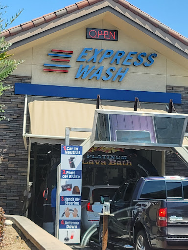 Ride & Shine Express Car Wash en Fresno