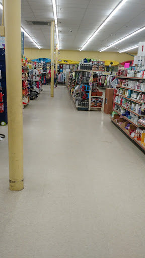 Discount Store «Ocean State Job Lot», reviews and photos, 30 Commercial St, Foxborough, MA 02035, USA