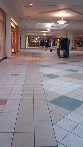 Shopping Mall «Forest Mall», reviews and photos, 835 W Johnson St, Fond du Lac, WI 54935, USA