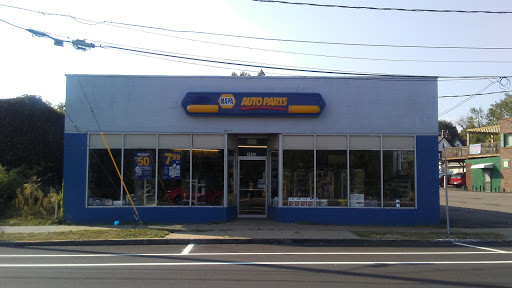 Auto Parts Store «NAPA Auto Parts - Front Automotive Parts Co», reviews and photos, 1824 Front St, Cuyahoga Falls, OH 44221, USA