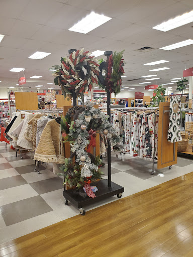 Department Store «T.J. Maxx», reviews and photos, 100 Mountaineer Dr, Stroudsburg, PA 18360, USA