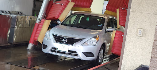 Car Wash «Bellaire Car Wash & Auto Salon», reviews and photos, 5803 Bellaire Blvd, Houston, TX 77081, USA