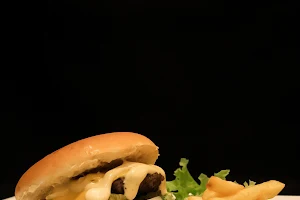 Zee Burger image