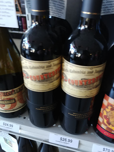 Liquor Store «Shrewsbury Liquor», reviews and photos, 230 Shrewsbury Plaza, Shrewsbury, NJ 07702, USA