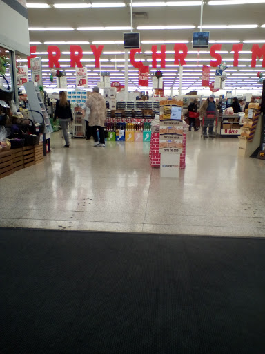 Supermarket «Hy-Vee», reviews and photos, 802 S Center St, Marshalltown, IA 50158, USA