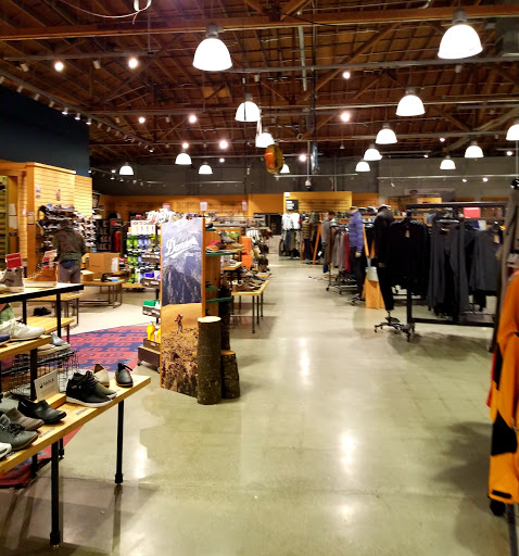Camping Store «REI», reviews and photos, 1338 San Pablo Ave, Berkeley, CA 94702, USA