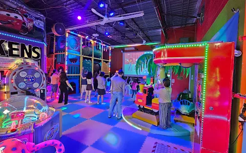 Giggles Playland Inc Scarborough's Best indoor playground image