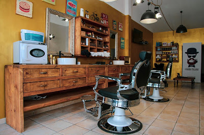 M&C barber shop à Saint-Laurent-de-la-Salanque