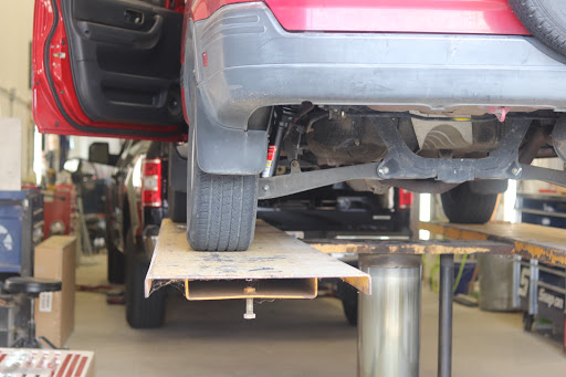 Auto Body Shop «Shur-Way Auto Body Inc», reviews and photos, 3540 Greenwood Blvd, Maplewood, MO 63143, USA