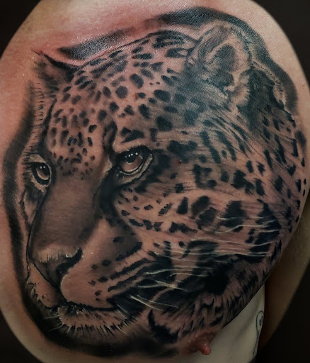 Tattoo Shop «Gold City Tattoo Company», reviews and photos, 66 S 400 Center Ln #200, Dawsonville, GA 30534, USA