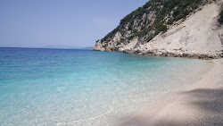 Photo de Kamari beach avec un niveau de propreté de assez propre