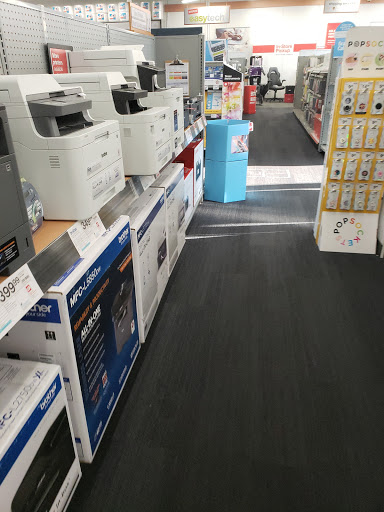 Office Supply Store «Staples», reviews and photos, 2000 Mallory Ln #200, Franklin, TN 37067, USA