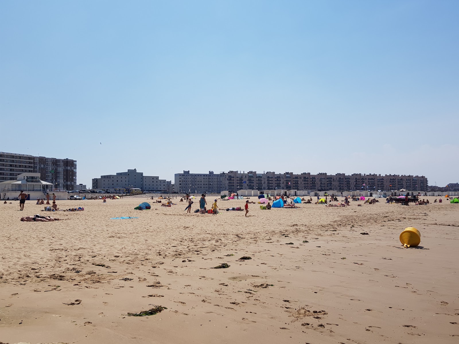 Foto af Calais strand med høj niveau af renlighed