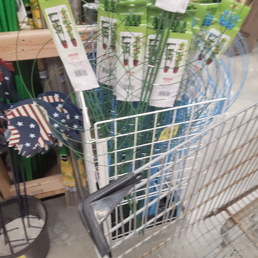 Shopping Mall «Bridle Trails Shopping Center», reviews and photos, 6501-6625 132nd Ave NE, Kirkland, WA 98033, USA