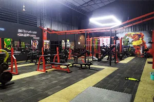 FITNESS ACADEMY Fitness Center Ladies & Gents image