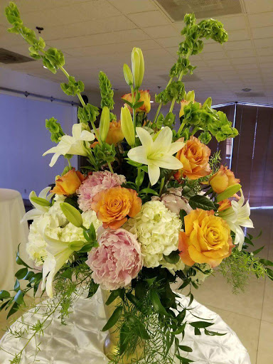 Florist «Old Louisville Flower Studio and Gifts and Events», reviews and photos, 1217 S 4th St, Louisville, KY 40203, USA