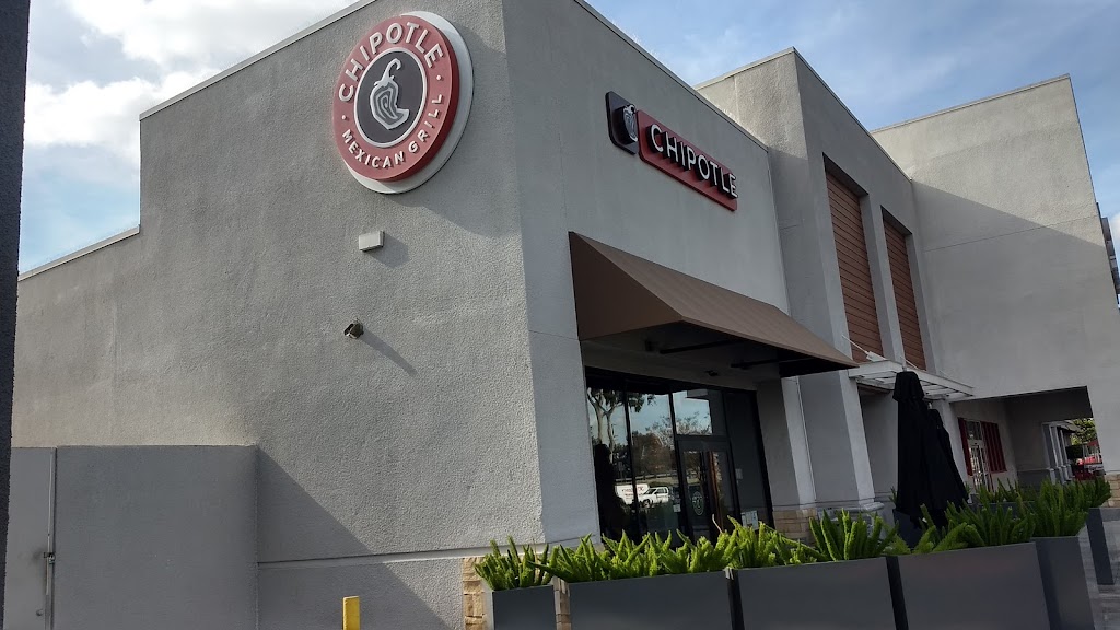 Chipotle Mexican Grill 90703