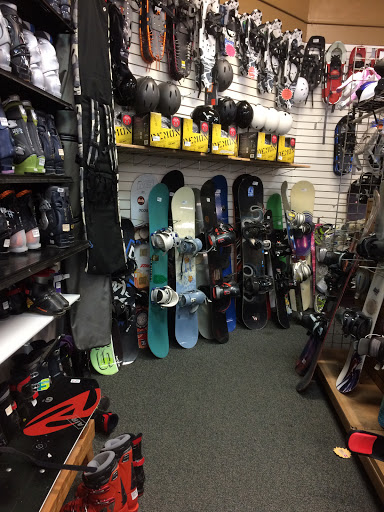 Sporting Goods Store «Play It Again Sports», reviews and photos, 1422 NW 9th St, Corvallis, OR 97330, USA