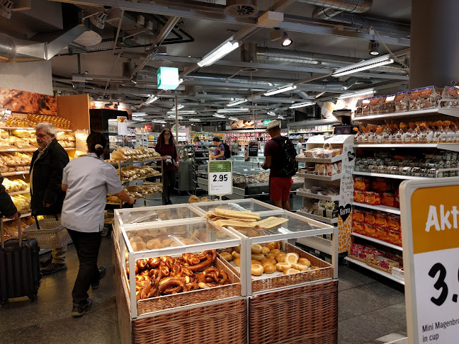 Coop Supermarkt Basel Bahnhof SBB - Basel
