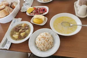 Yemek Molası image