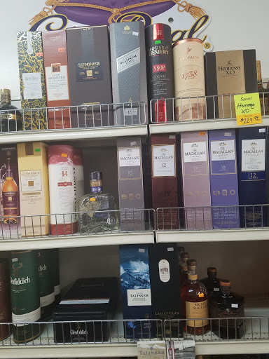 Liquor Store «Country Club Liquors», reviews and photos, 74495 CA-111, Palm Desert, CA 92260, USA