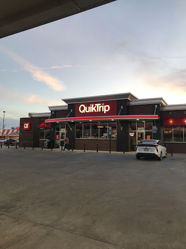 Gas Station «QuikTrip», reviews and photos, 2012 S Goliad St, Rockwall, TX 75087, USA
