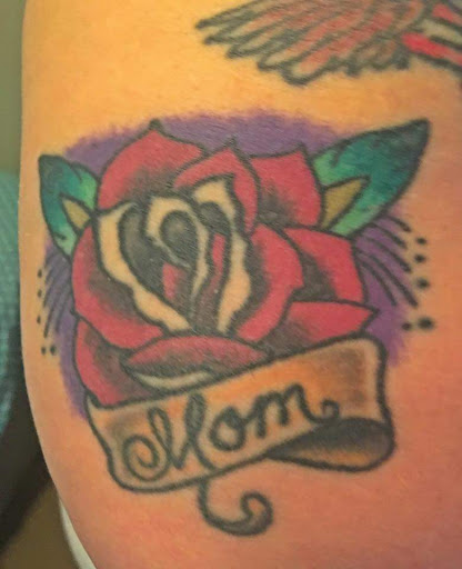 Tattoo Shop «Cherokee Creek Tattoo», reviews and photos, 32449 Ford Rd, Garden City, MI 48135, USA