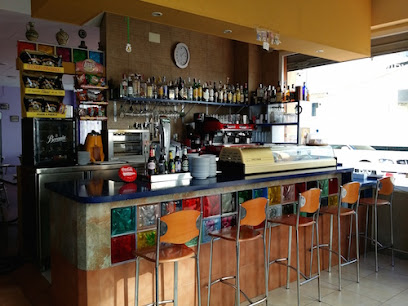Café Bar el Nuevo Cortijo - C. Bonares, 8, 21007 Huelva, Spain