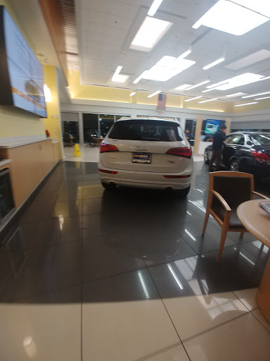 Used Car Dealer «CarMax», reviews and photos, 16411 Shady Grove Rd, Gaithersburg, MD 20877, USA