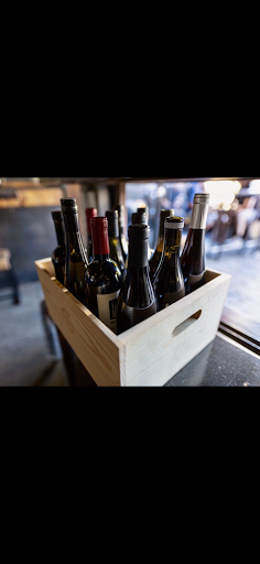 Wine Bar «Venice Beach Wines», reviews and photos, 529 Rose Ave, Venice, CA 90291, USA