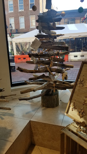 Dollar Store «Dollar Tree», reviews and photos, 3151 Solomons Island Rd, Edgewater, MD 21037, USA