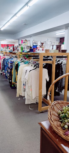 Thrift Store «Immacolata Manor Thrift Shop», reviews and photos, 931 Brown St, Liberty, MO 64068, USA