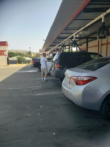 Clean N Shine Express Carwash